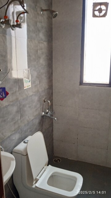 Bathroom in Studio Builder Floor at Sector 44 – for Rent