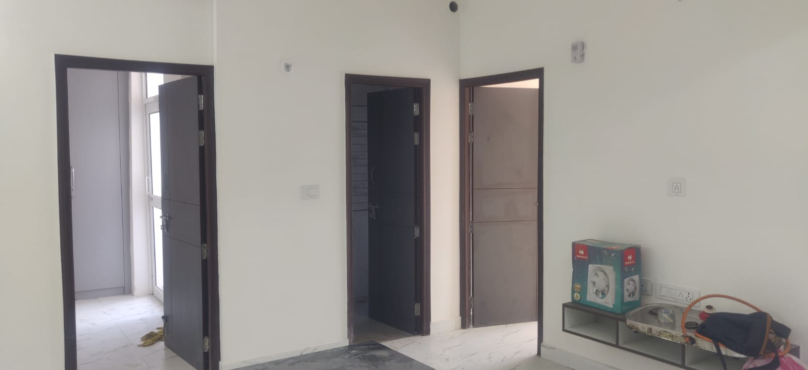 2 BHK + Extra Room Apartment For Sale in Supertech Ecovillage II