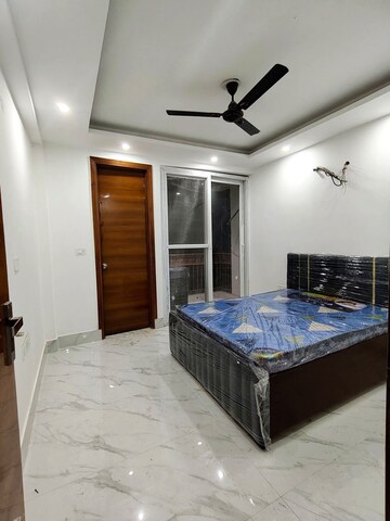 Bedroom in 1 BHK Builder Floor at Saket – for Rent