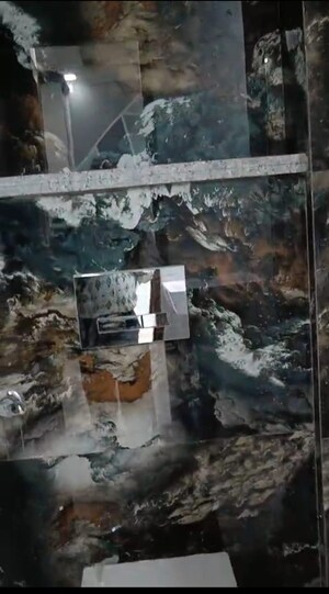 Living Room in 2 BHK Builder Floor at Laxmi Nagar – for Rent