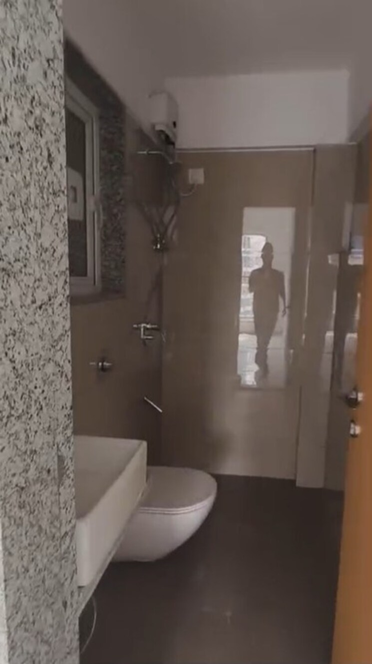 Bathroom, vaibhavlaxmi-queens-glory 3 Bedroom 1430 Sq.Ft. Apartment In Chembur Mumbai 9659056