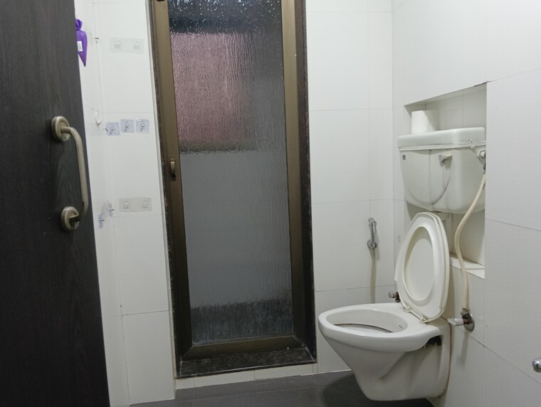 Bathroom, mayfair-housing-mayfair-marvel 2 Bedroom 650 Sq.Ft. Apartment In Malad West Mumbai 9659146