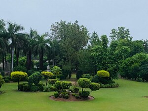 5 BHK Independent House – Garden View at Gadaipur - for Sale