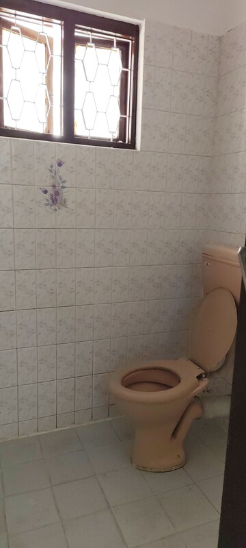 Bathroom in 2 BHK Builder Floor at Indiranagar – for Rent