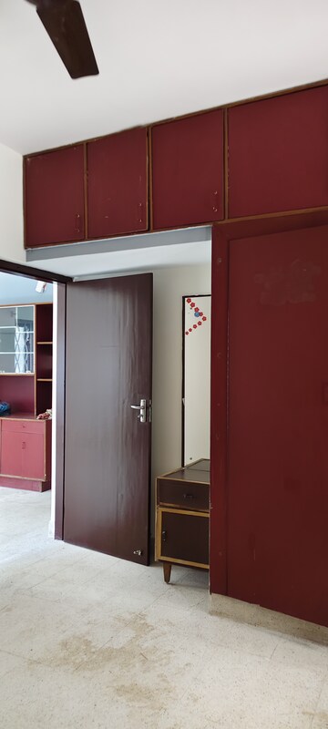 Room in 2 BHK Builder Floor at Indiranagar – for Rent