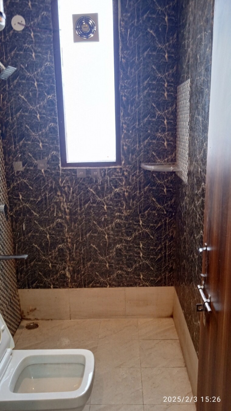 Bathroom, vipul-square 1 RK 540 Sq.Ft. Builder Floor In Sushant Lok I Gurgaon 9659323