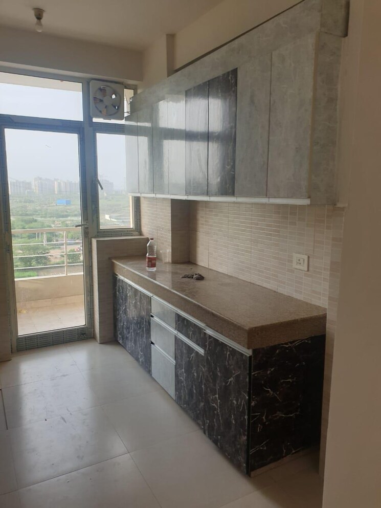 Kitchen, indiabulls-centrum-park 2 Bedroom 1325 Sq.Ft. Apartment In Sector 103 Gurgaon 9659289