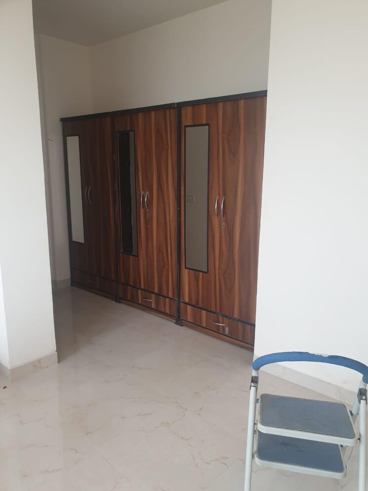 Room, indiabulls-centrum-park 2 Bedroom 1325 Sq.Ft. Apartment In Sector 103 Gurgaon 9659289