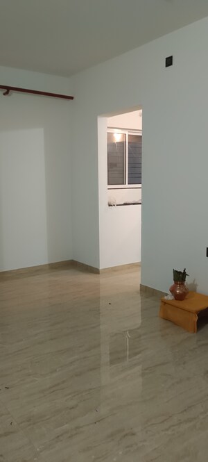 Room in 3 BHK Apartment at VTP Beaumonde, Kharadi – for Rent