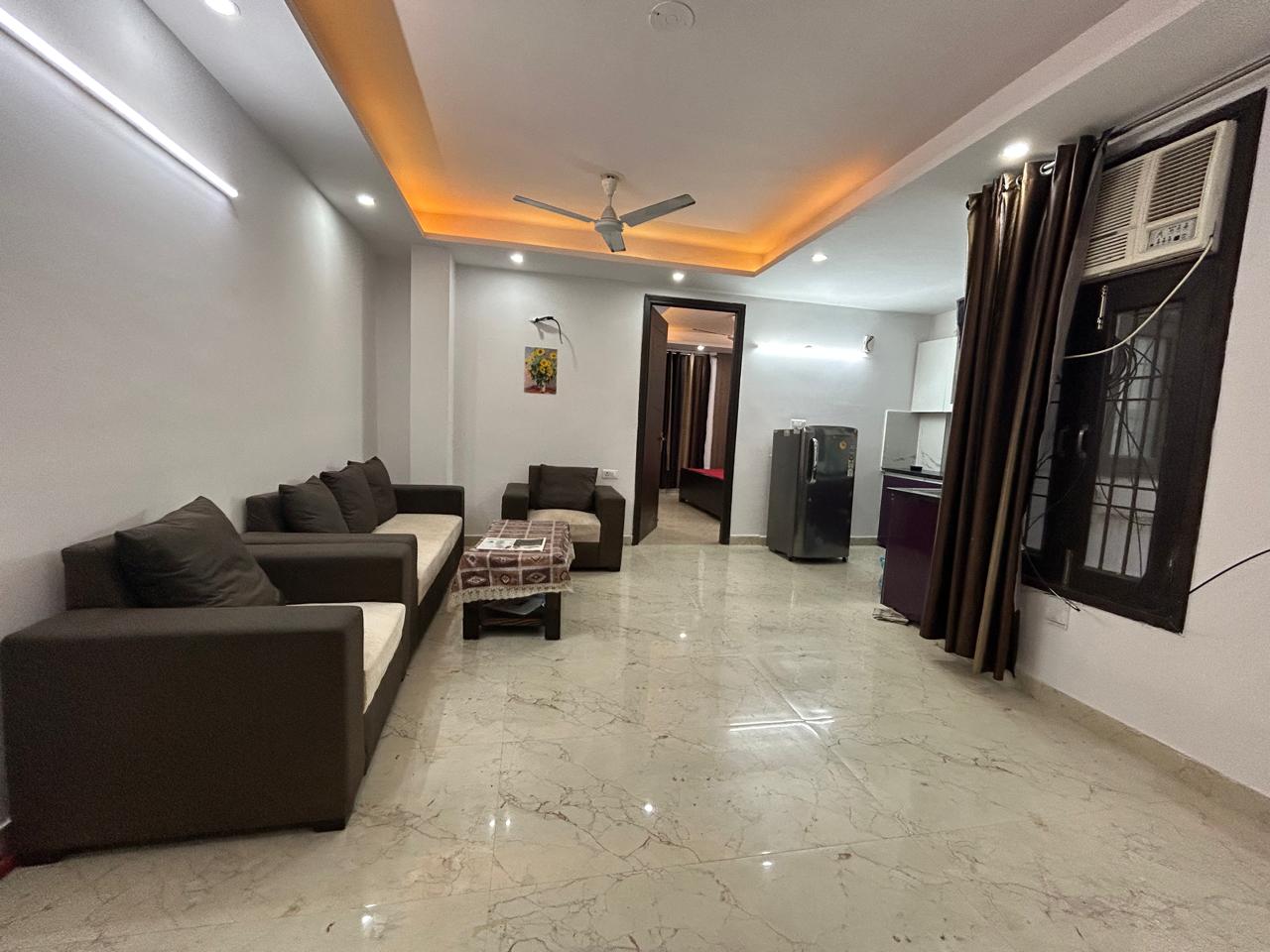 2 BHK Builder Floor For Rent in Saket