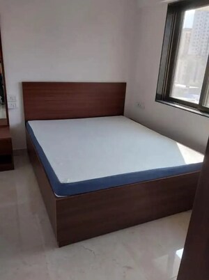 1 BHK Builder Floor For Rent in Kandivali East