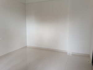 Room in 1 BHK Apartment at Ajmera Arham, Malad West – for Rent