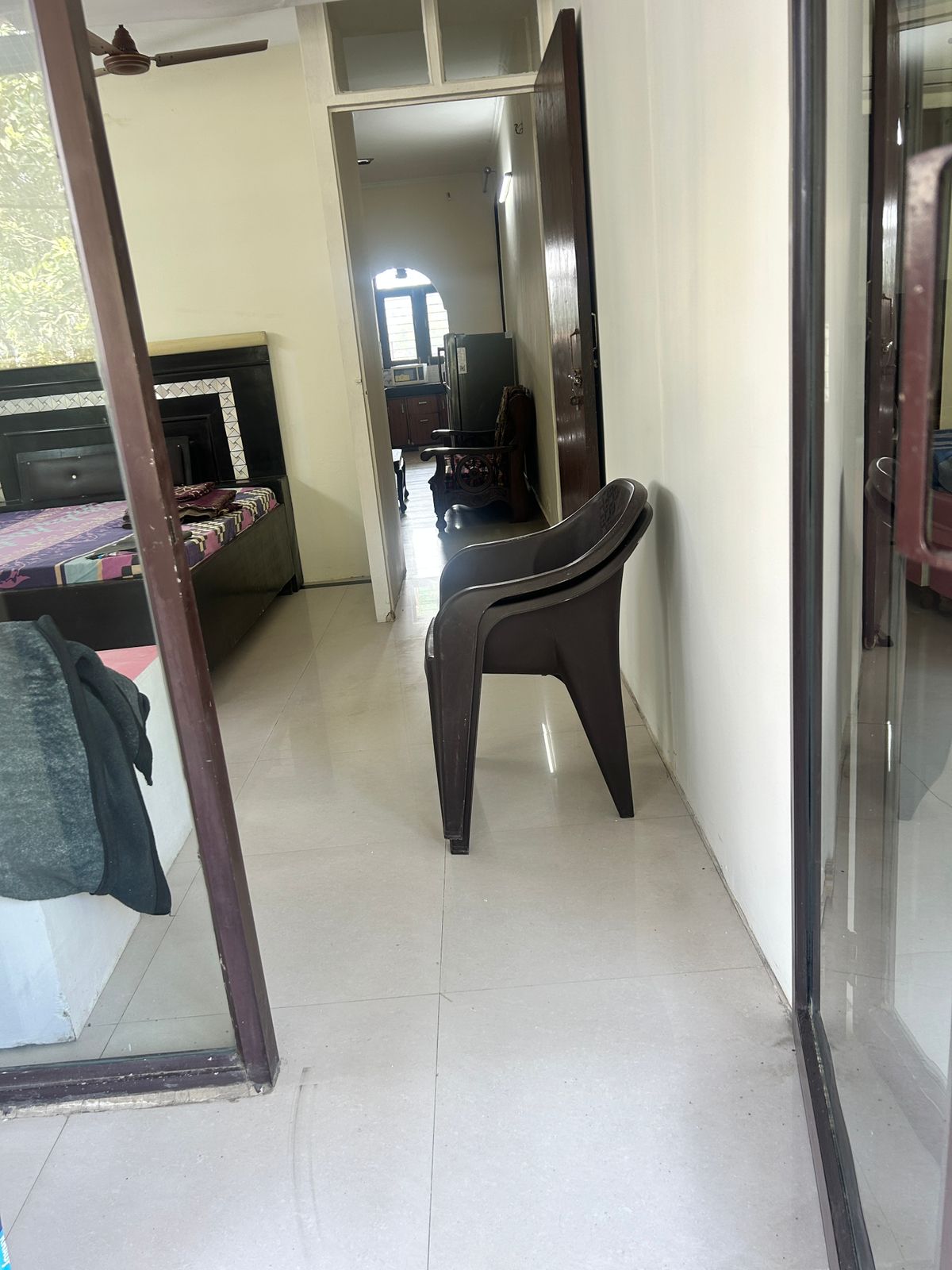 4 BHK + Extra Room 2500 Sq.Ft. Builder Floor in Ansal Sushant Apartments