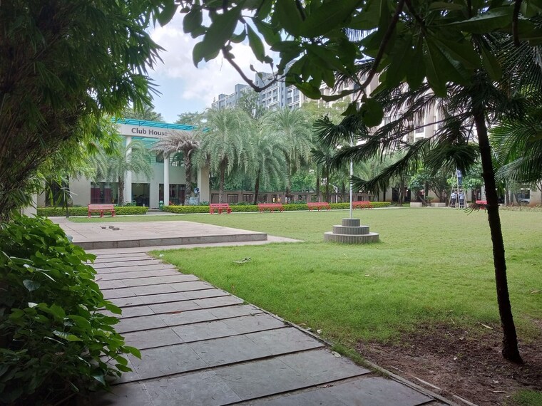 Garden, bu-bhandari-acolade 2 Bedroom 1050 Sq.Ft. Apartment In Kharadi Pune 9659405