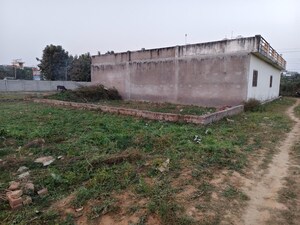  Plot For Sale in Iim Road
