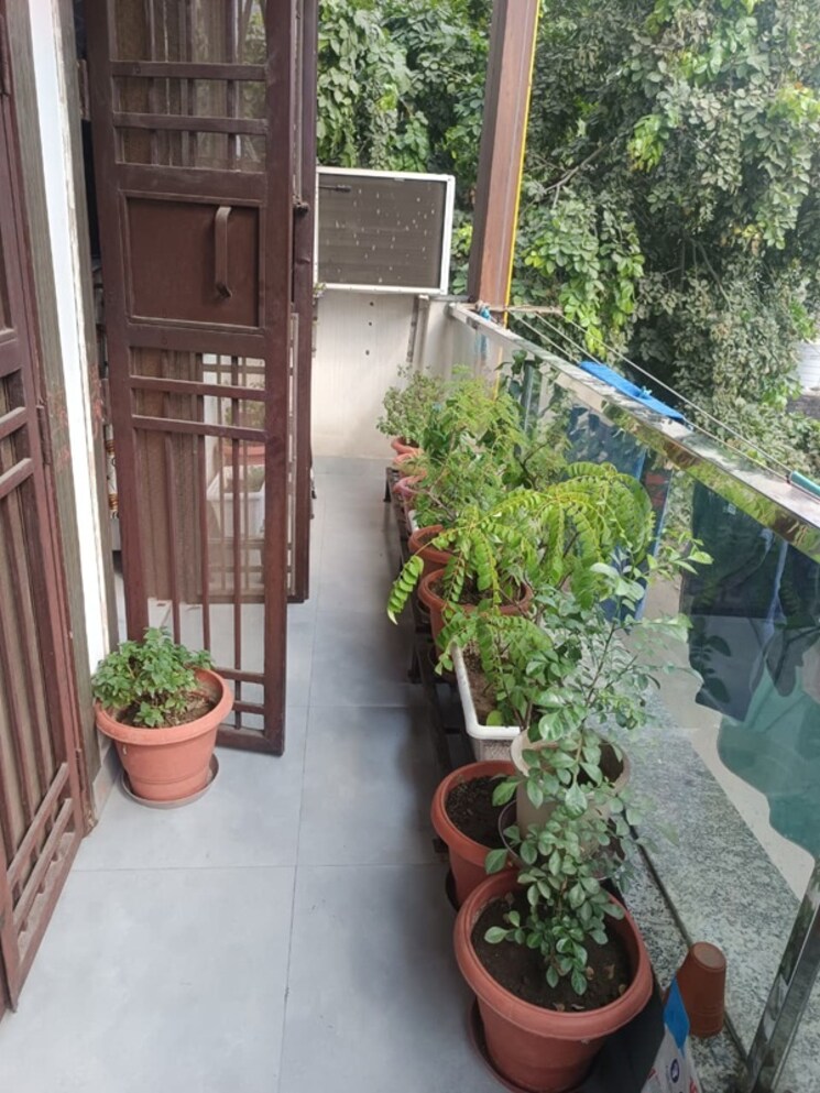 Balcony, vasundhara sector 14 4 Bedroom 2620 Sq.Ft. Apartment In Vasundhara Sector 14 Ghaziabad 9659393