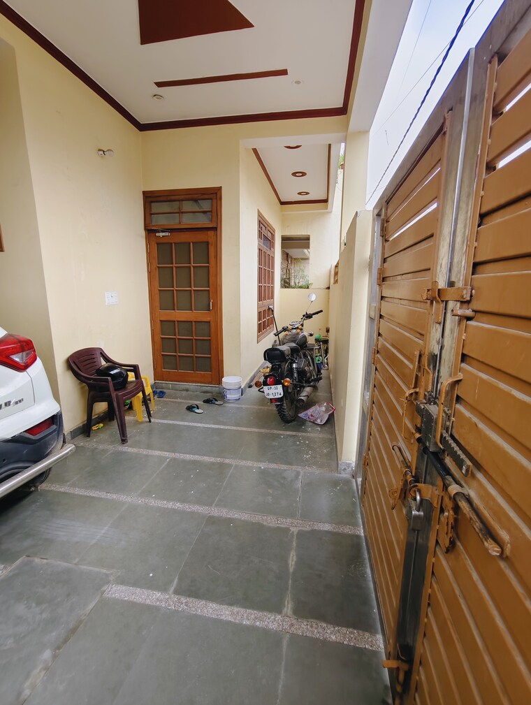 Balcony, kursi road 4 Bedroom 3000 Sq.Ft. Independent House In Kursi Road Lucknow 9659542