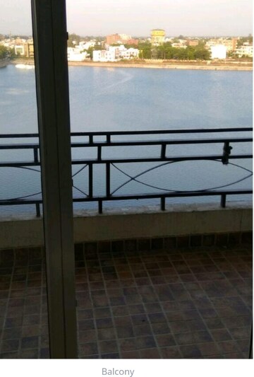 Staircase in 2 BHK Apartment at Gomti Nagar – for Rent