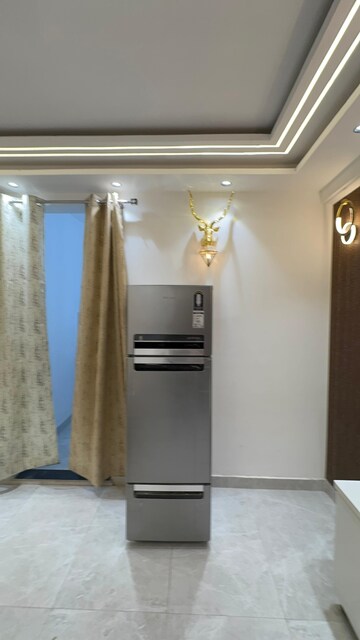 Building Lobby in 2 BHK Builder Floor at Palm Residency Chhatarpur, Chattarpur – for Rent