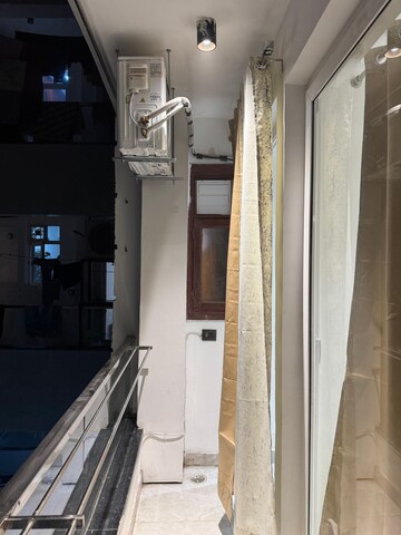 Building Lobby in 2 BHK Builder Floor at Palm Residency Chhatarpur, Chattarpur – for Rent