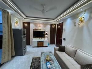 Bedroom in 2 BHK Builder Floor at Palm Residency Chhatarpur, Chattarpur – for Rent