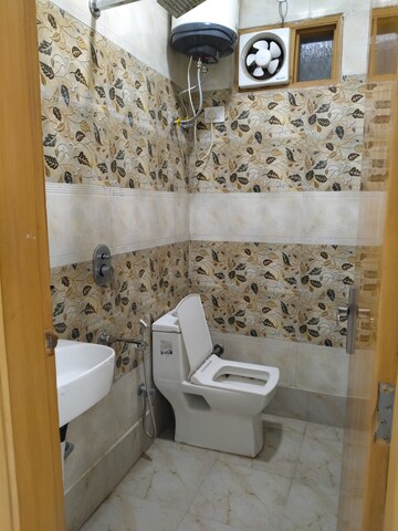 Bathroom in 2 BHK Builder Floor at Govindpuri – for Rent