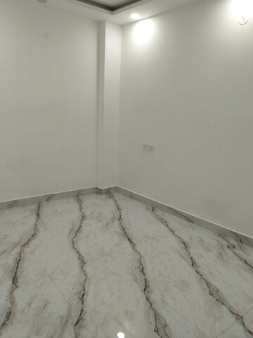 Room in 2 BHK Builder Floor at Govindpuri – for Rent