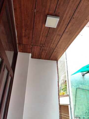 Furnished Amenities in 2 BHK Builder Floor at Govindpuri – for Rent