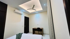 Team Area in 3 BHK Apartment at Smart World Orchard, Sector 61 – for Rent