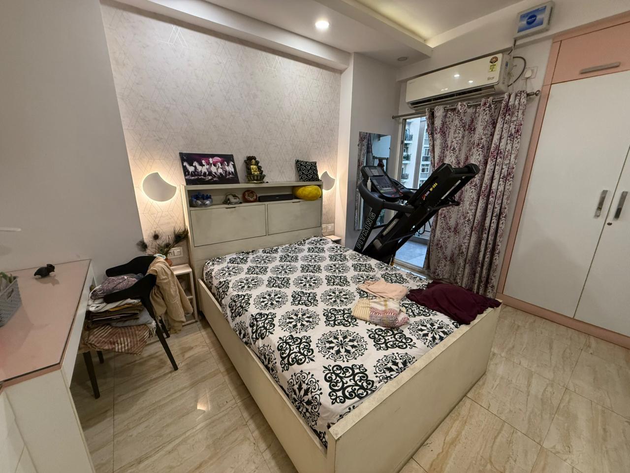 3.5 BHK + Extra Room Apartment For Sale in Town Park White Orchid