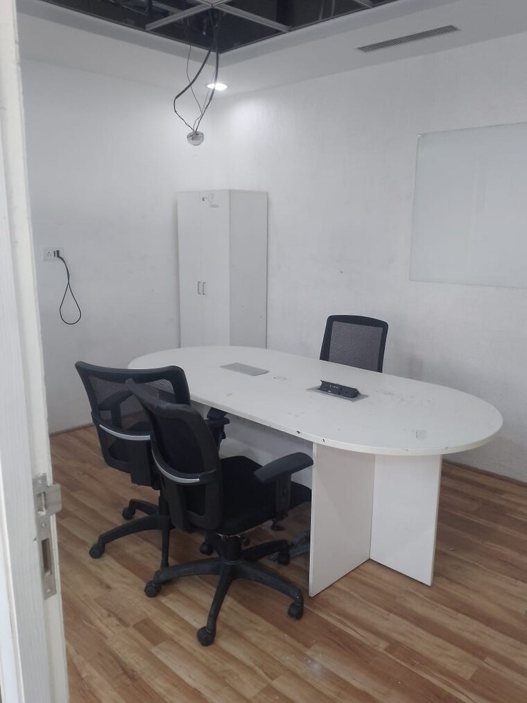 Team Area, vipul-square Commercial Office Space 4000 Sq.Ft. In Sushant Lok I Gurgaon 9659779