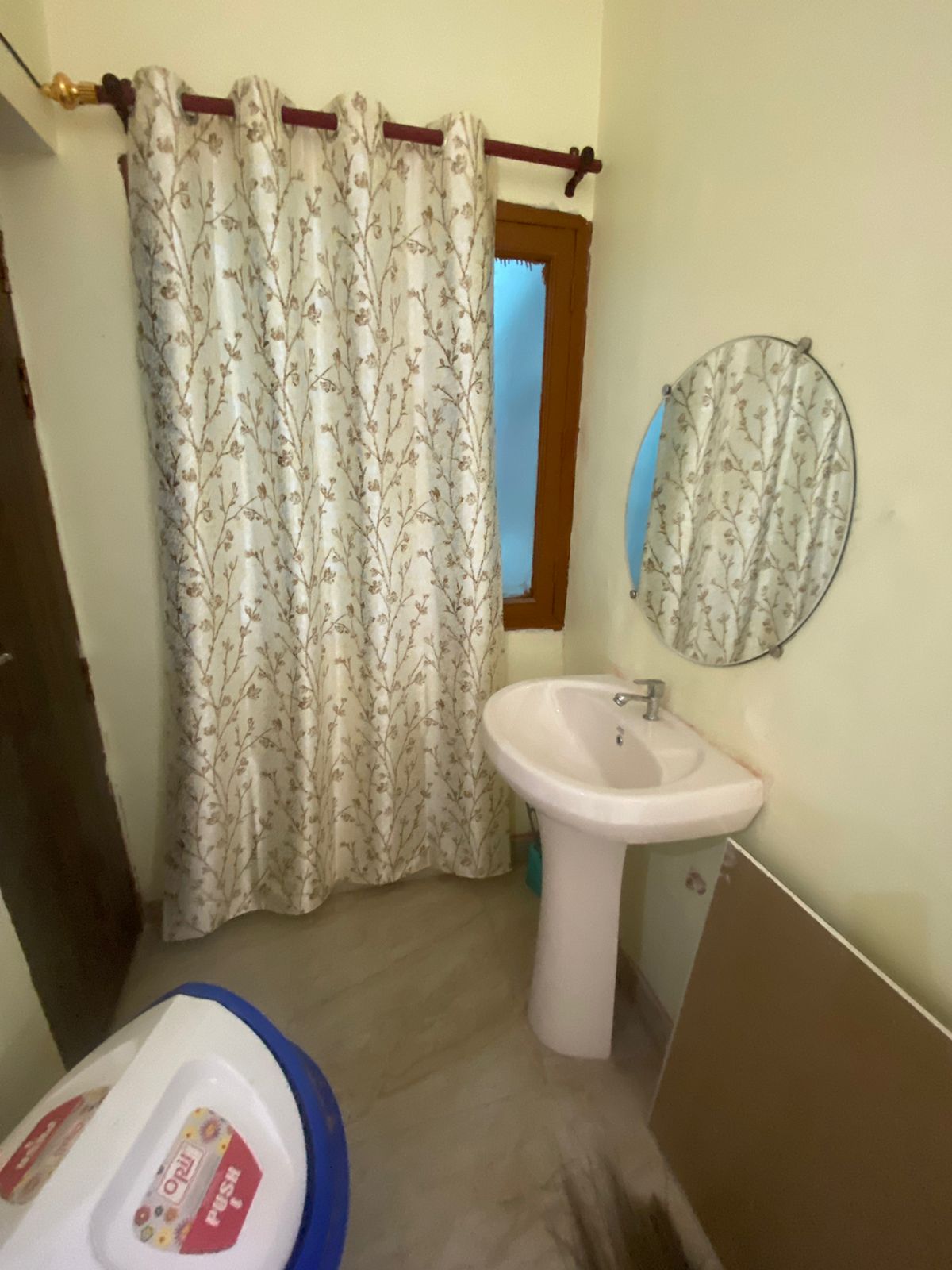 Pg For Rent in Kanak Girl Pg 
