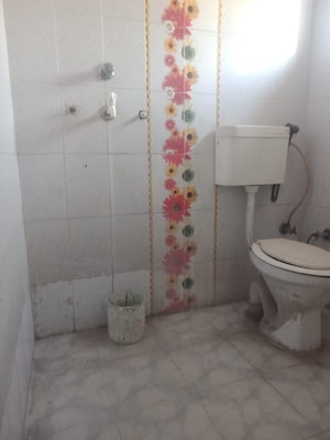 Bathroom in 3 BHK Apartment at Sunderpur – for Rent