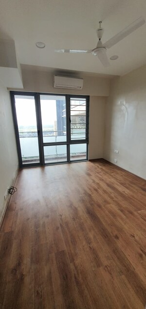 Room in 2 BHK Apartment at Radius Imperial Heights, Goregaon West – for Sale