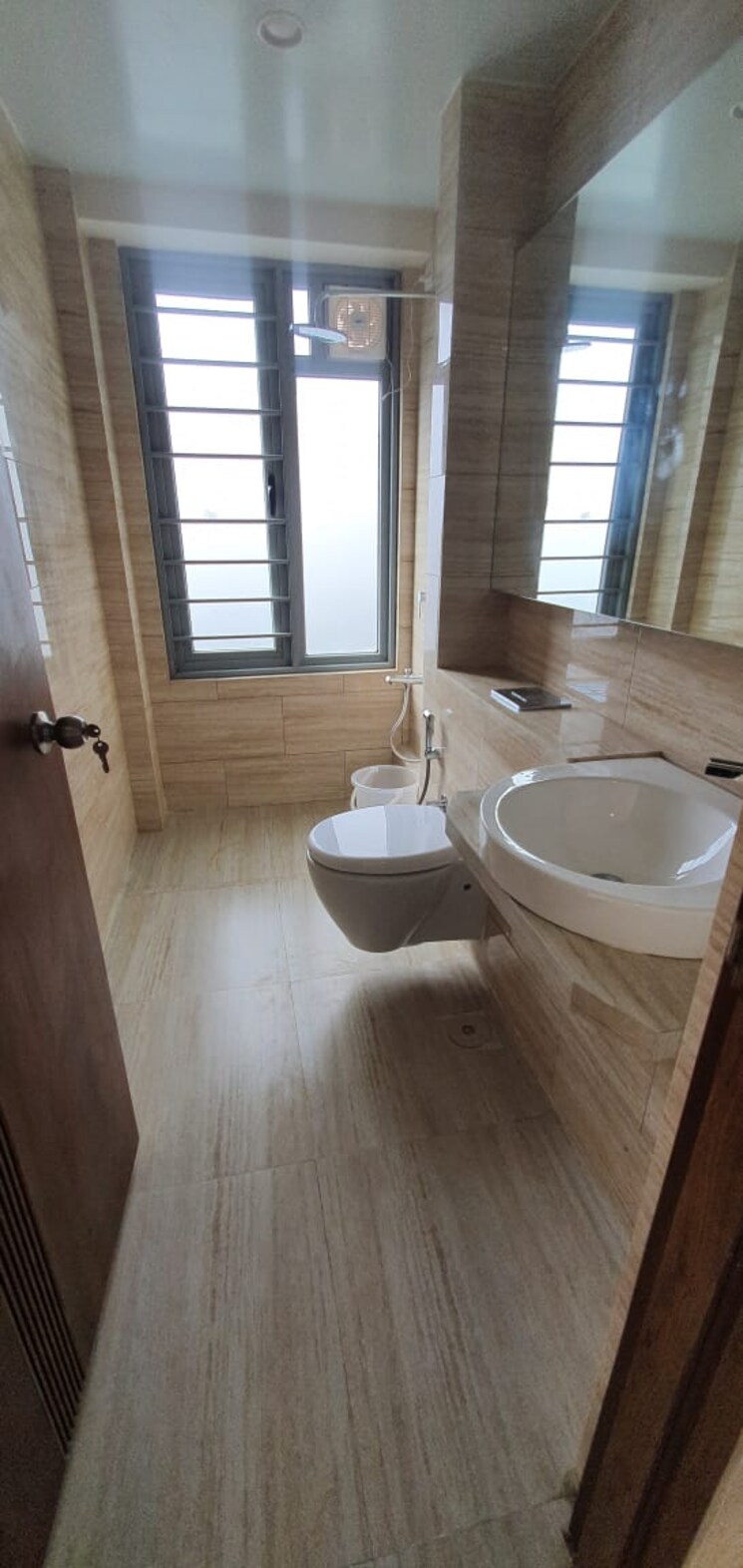 Bathroom, radius-imperial-heights 2 Bedroom 750 Sq.Ft. Apartment In Goregaon West Mumbai 9659953