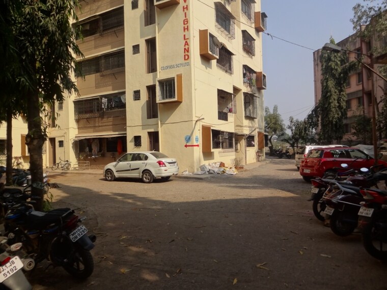  Parking, brightland-phase-1-chs 1 Bedroom 450 Sq.Ft. Apartment In Balkum Pada Thane 9661322