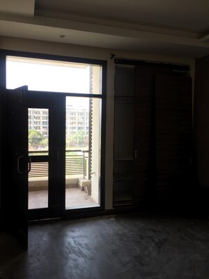 Room in 3 BHK Apartment at Pir Machalla – for Rent