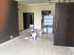 Room in 3 BHK Apartment at Pir Machalla – for Rent