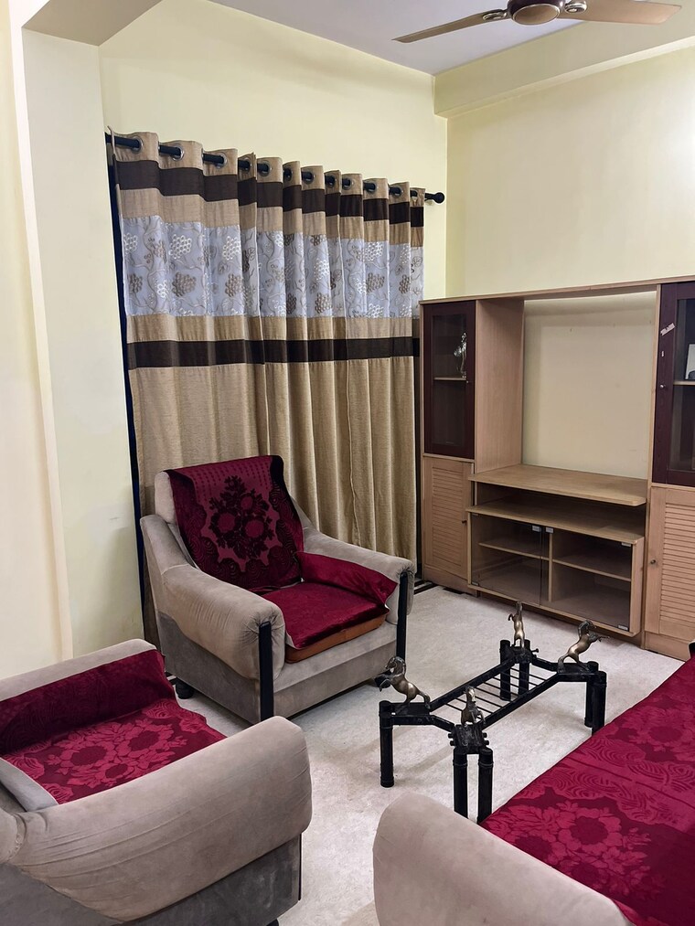 Room, golpark 2 Bedroom 1400 Sq.Ft. Apartment In Golpark Kolkata 9660031