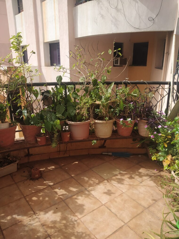 Balcony, magarpatta-jasminium 3 Bedroom 1500 Sq.Ft. Apartment In Hadapsar Pune 9660041