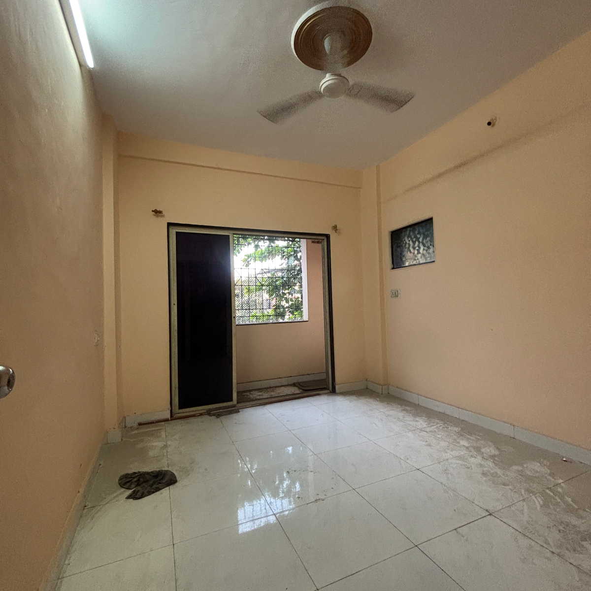 2 BHK Apartment For Sale in Harpes Heaven CHS