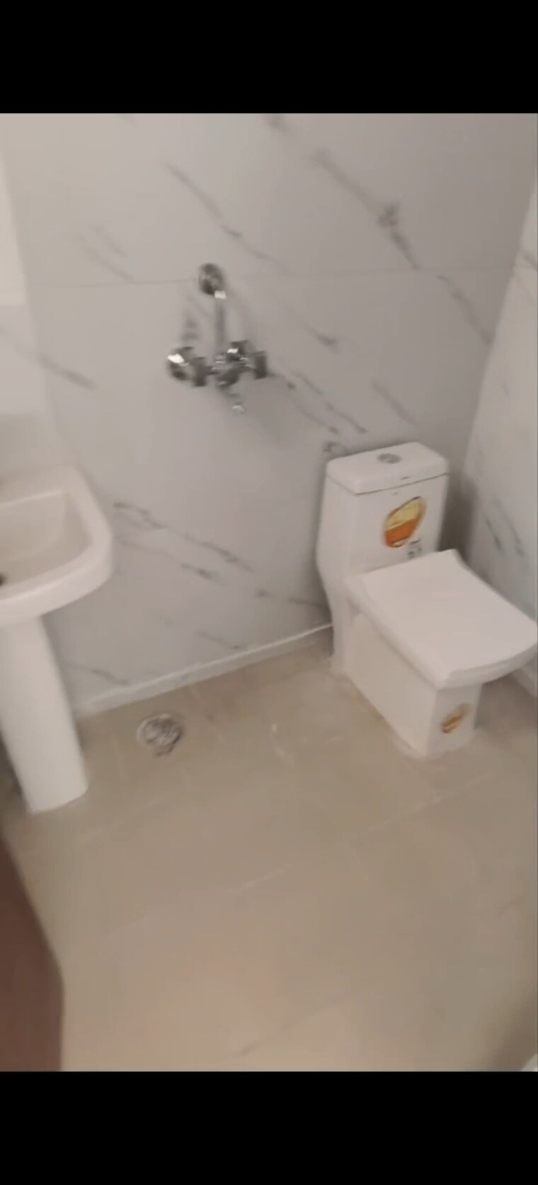 Bathroom, paramount-emotions 2 Bedroom 867 Sq.Ft. Apartment In Sector 1 Greater Noida Greater Noida 9660124