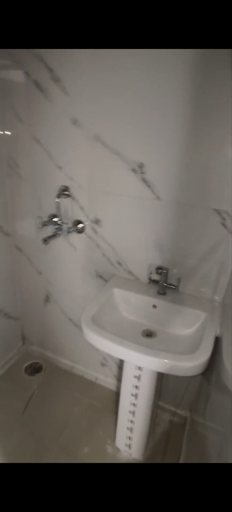 Bathroom, paramount-emotions 2 Bedroom 867 Sq.Ft. Apartment In Sector 1 Greater Noida Greater Noida 9660124