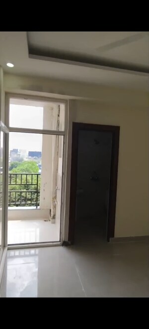Room in 2 BHK Apartment at Paramount Emotions, Sector 1 Greater Noida – for Sale