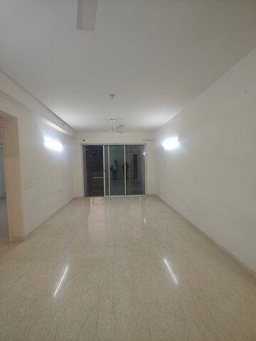 Room in 3 BHK Apartment at L & T Seawoods Residences Phase 1 Part A, Seawoods – for Rent