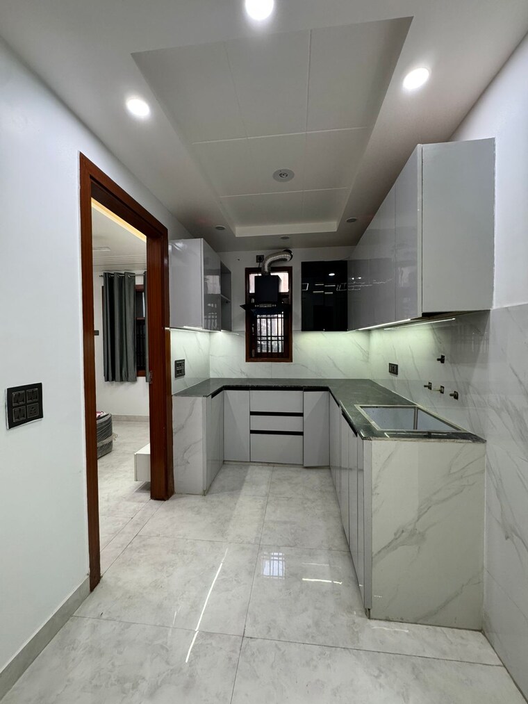 undefined, dwarka mor 3 Bedroom 85 Sq.Yd. Builder Floor In Dwarka Mor Delhi 9660153