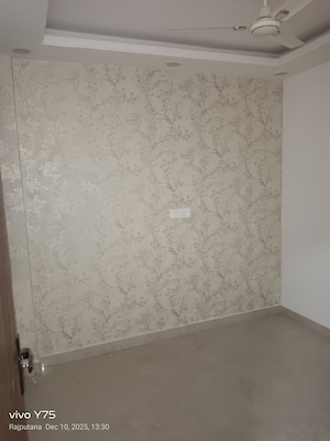 Room in 2 BHK Builder Floor at Govindpuri – for Rent