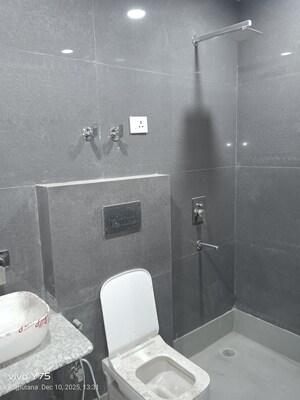 Bathroom in 2 BHK Builder Floor at Govindpuri – for Rent