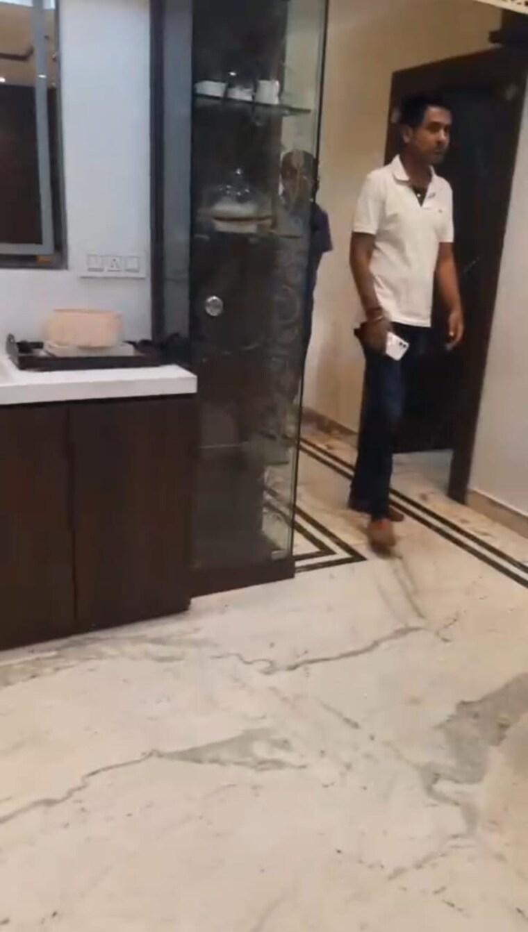 Bathroom, ballygunge 4 Bedroom 4580 Sq.Ft. Apartment In Ballygunge Kolkata 9660155