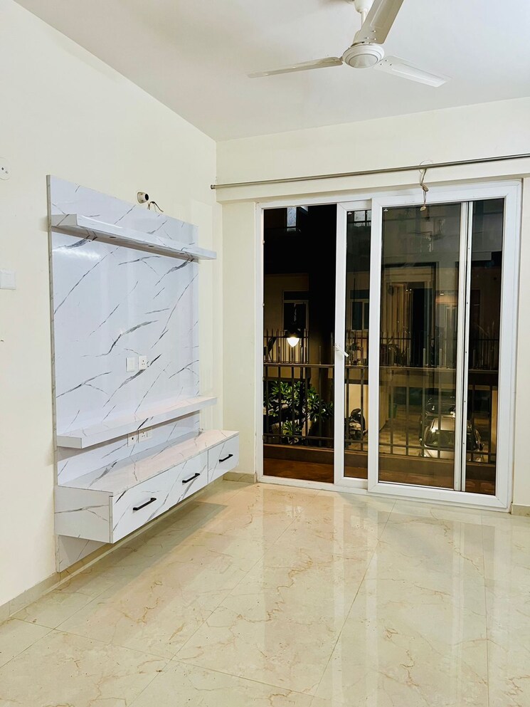 Room, smart-world-gems 2 Bedroom 1105 Sq.Ft. Apartment In Sector 89 Gurgaon 9660145